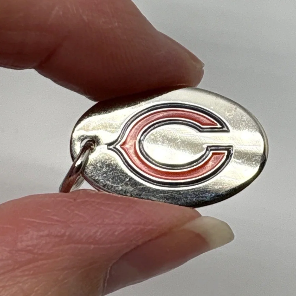 Chicago Bears Logo‎ Oval Metal Charm Pendant NFL Football Fan Gear Da Bears